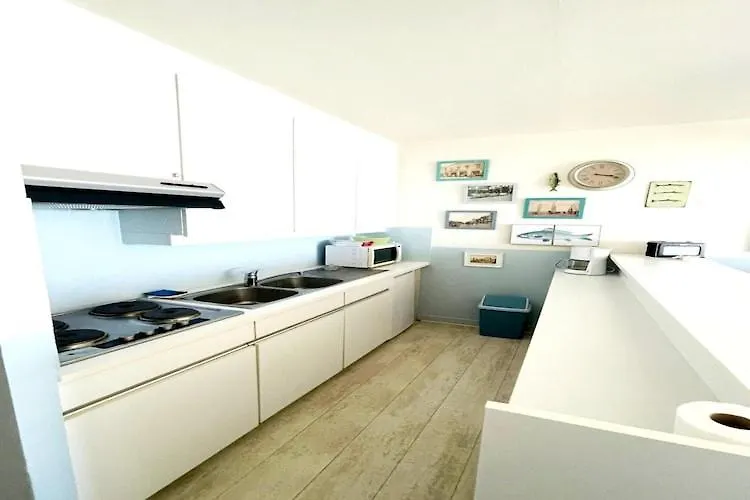 Cozy One-Bedroom Apartment With Sea View Middelkerke