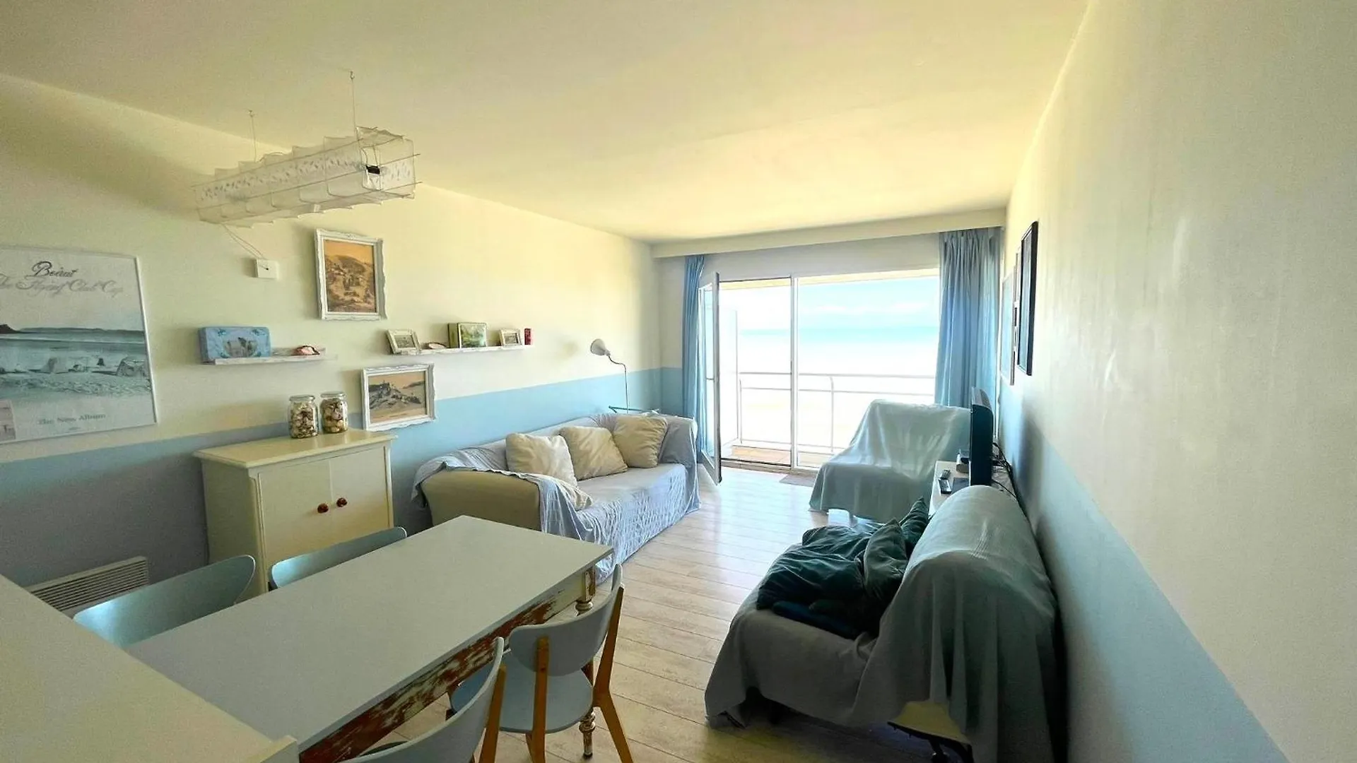 Cozy One-Bedroom Apartment With Sea View Middelkerke Belgium